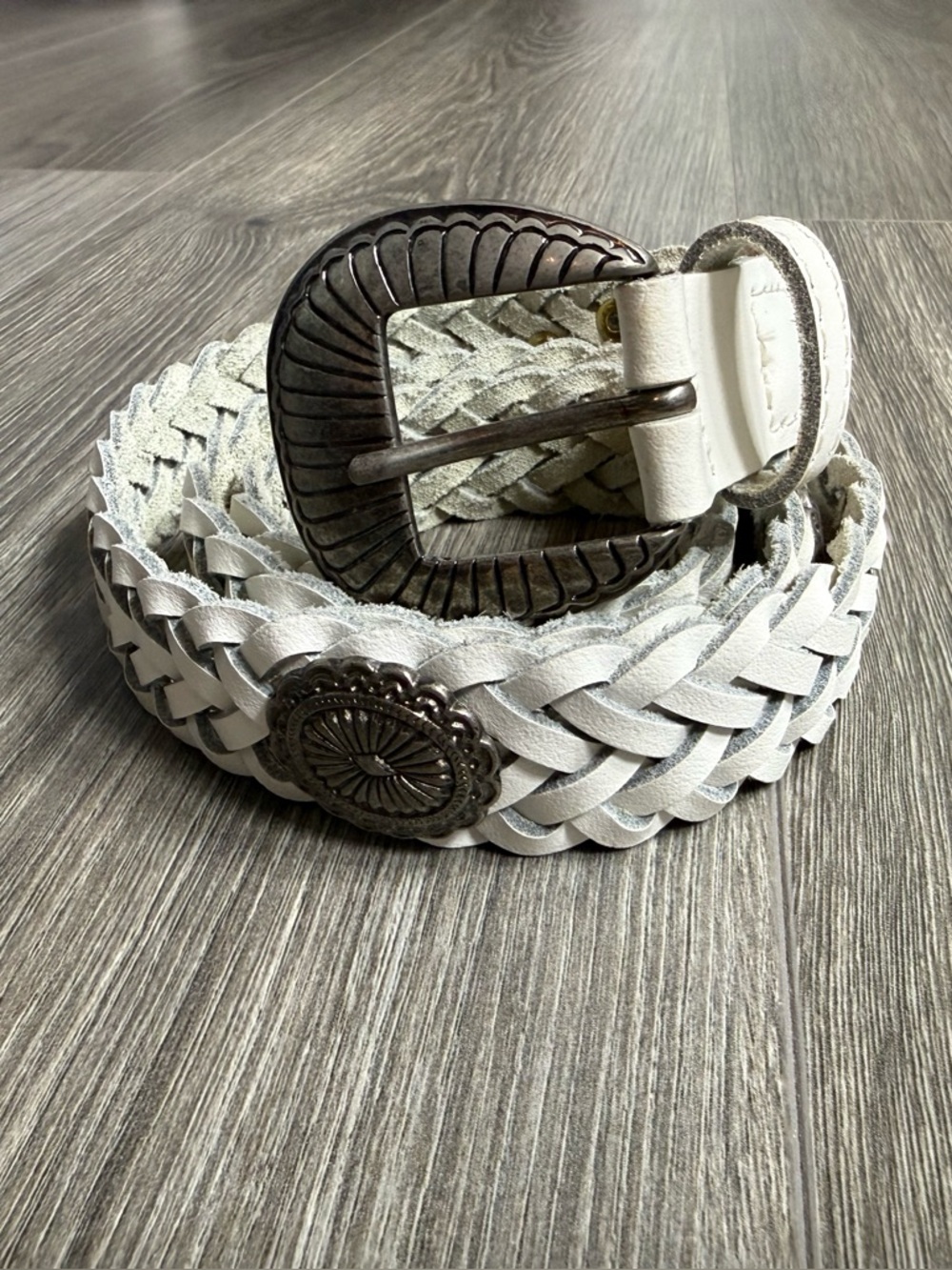 White Braided Leather Belt w Silver Conch Medallions ~38” Festival Boho Western